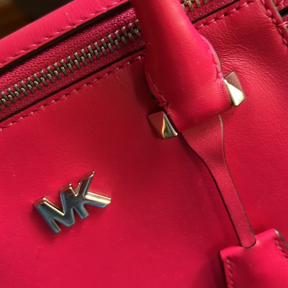 Michael Michael Kors NOLITA MINI MESSENGER - Picture 4 of 5